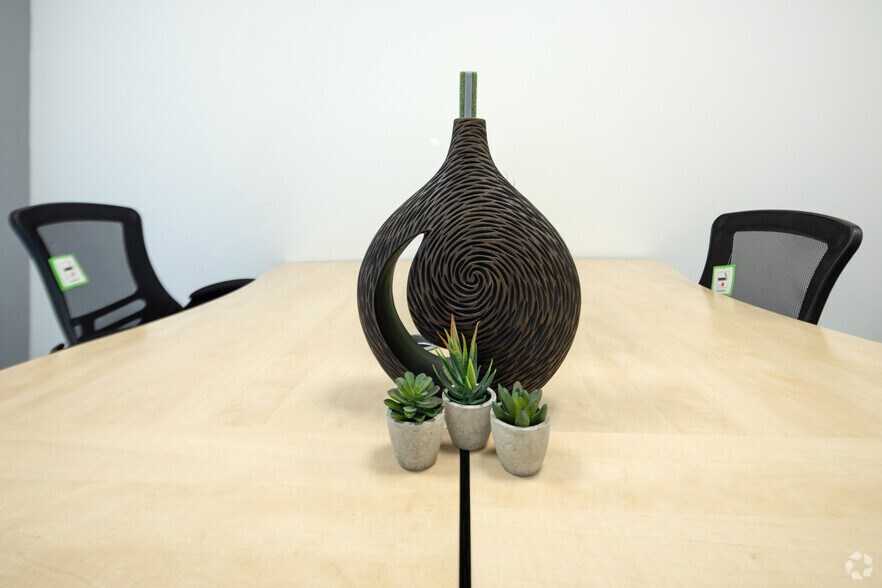 More Photos Of 1310 Solihull Pky, Birmingham Coworking Space