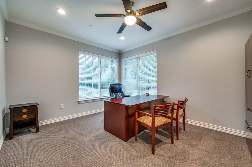 More Photos Of 8668 John Hickman Pky, Frisco Office For Lease