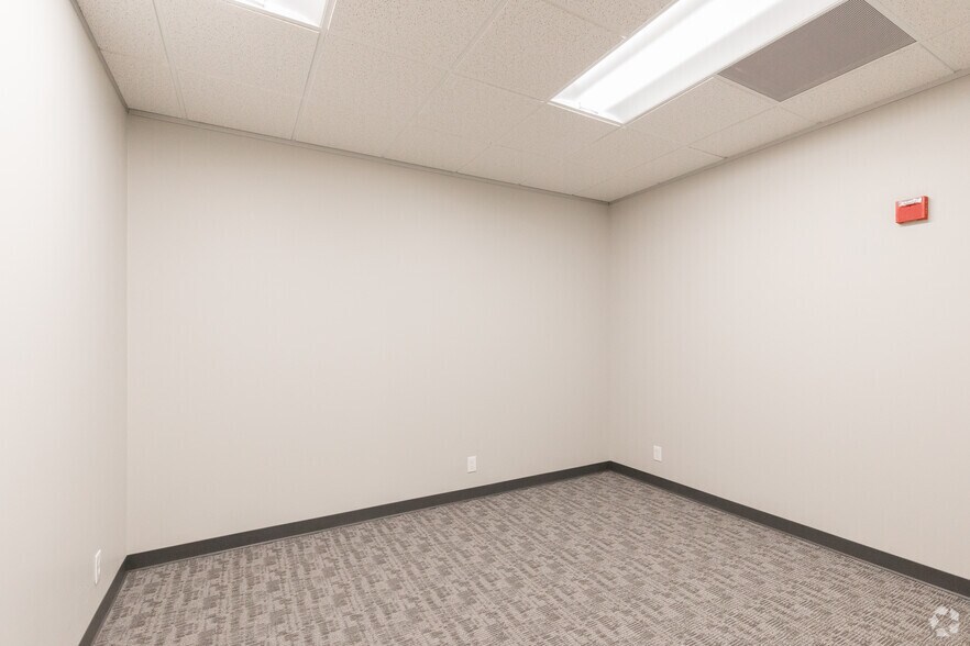 More Photos Of 16420 Park Ten Place Dr, Houston Office Residential For Lease