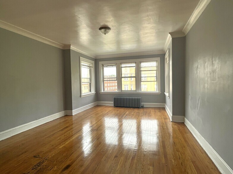 More Photos Of 8155 S Marshfield Ave, Chicago Apartments For Sale