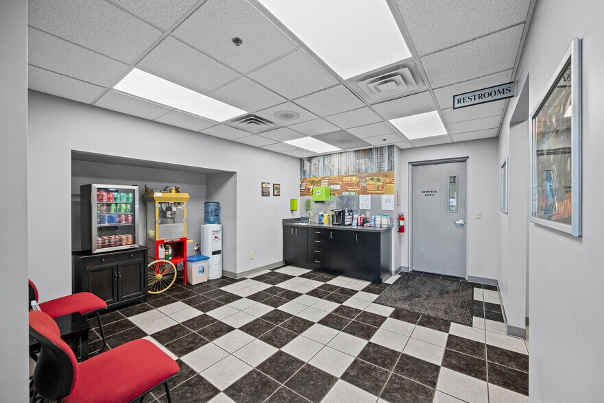 More Photos Of 3960 State Road 38 E, Lafayette Auto Dealership For Sale