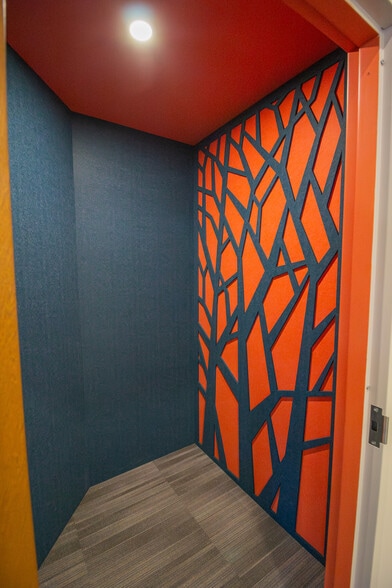 More Photos Of 1712 Route 9, Halfmoon Office For Lease