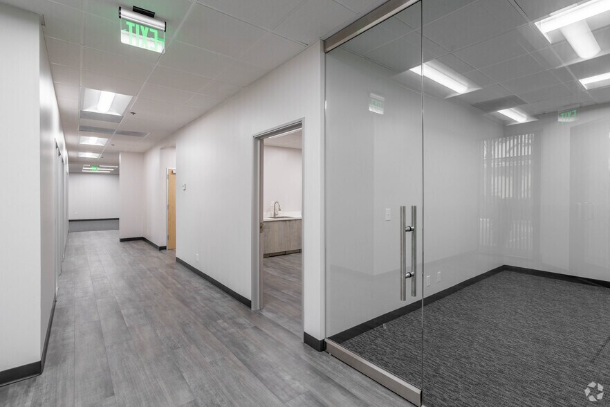 More Photos Of 2037-2077 S Vineyard Ave, Ontario Unknown For Lease