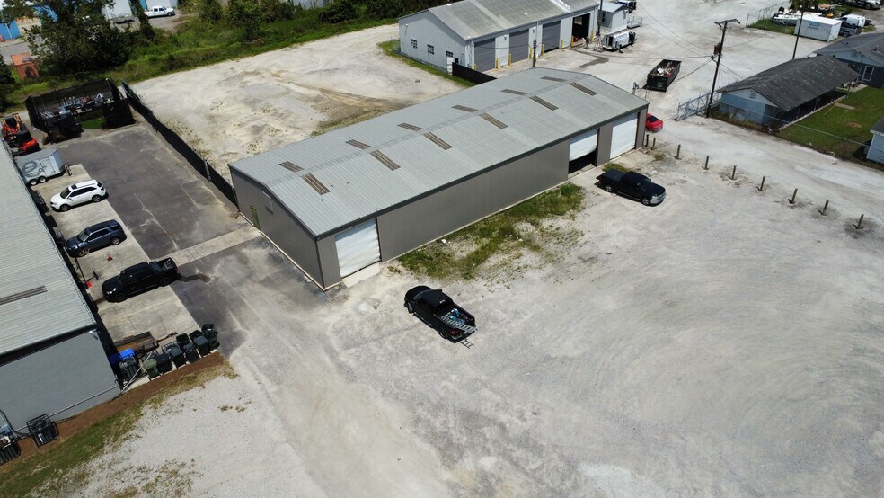 More Photos Of 2030 Herbert St, Charleston Industrial For Lease