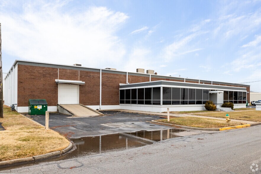 Primary Photo Of 1446 Taney St, North Kansas City Distribution For Lease