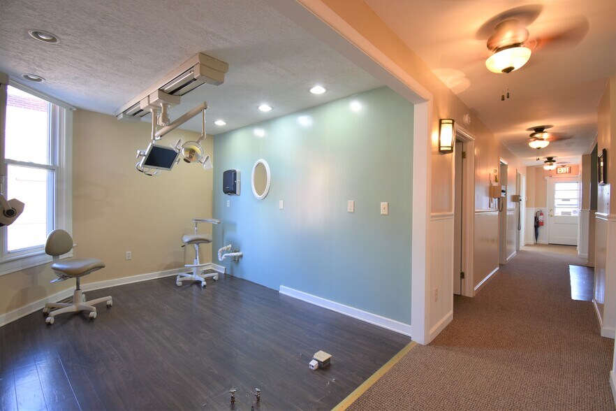 More Photos Of 281 Main St, Greenville Office For Sale