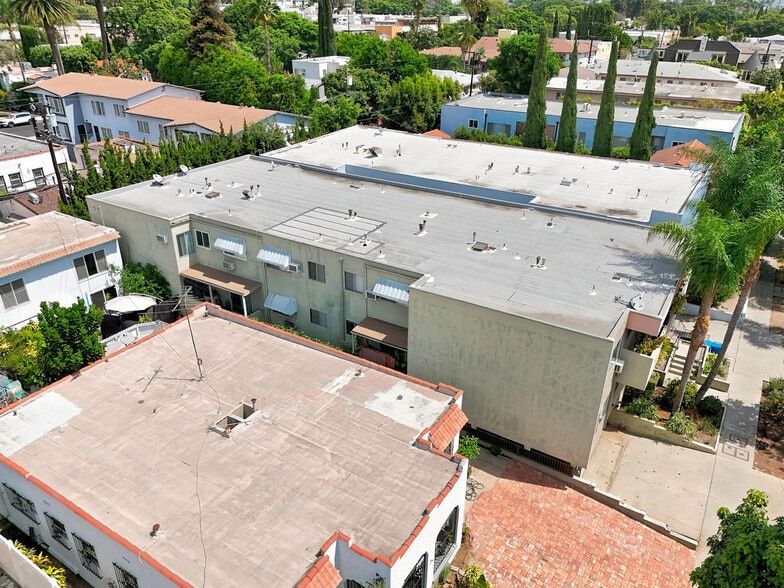 More Photos Of 7631 Norton Ave, West Hollywood Apartments For Sale