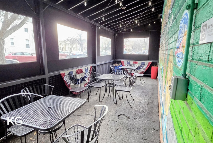 More Photos Of 3734 W Irving Park Rd, Chicago Restaurant For Lease