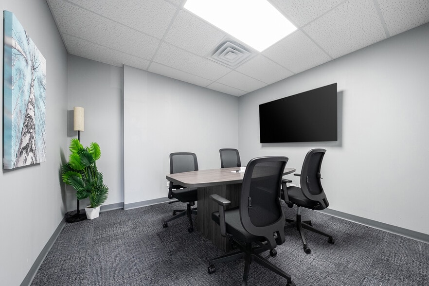 More Photos Of 4550 W 103rd St, Oak Lawn Coworking Space