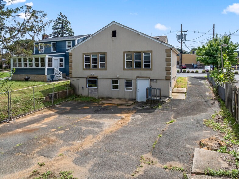 More Photos Of 30 Wallace St, East Brunswick Office For Sale