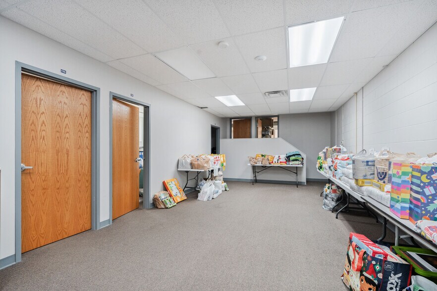 More Photos Of 618 S Main St, Kokomo Specialty For Sale