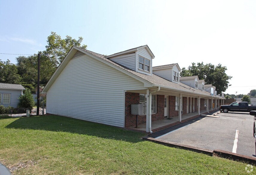 More Photos Of 101-111 Rankin Ave, Mount Holly Unknown For Lease