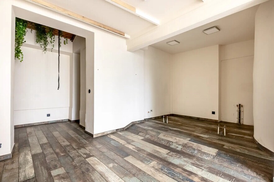 More Photos Of 79 Rue Réaumur, Paris Office For Sale