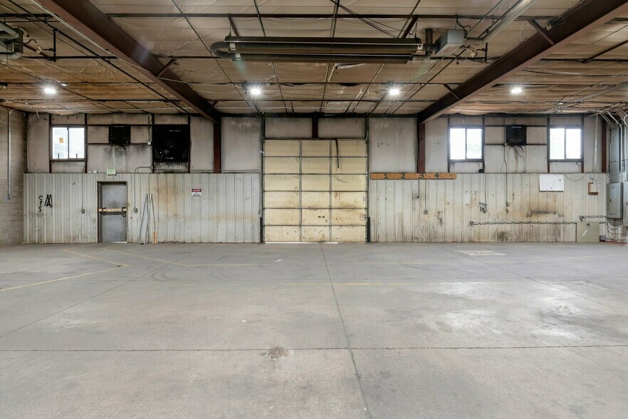 More Photos Of 2401 S Delaware St, Denver Manufacturing For Sale