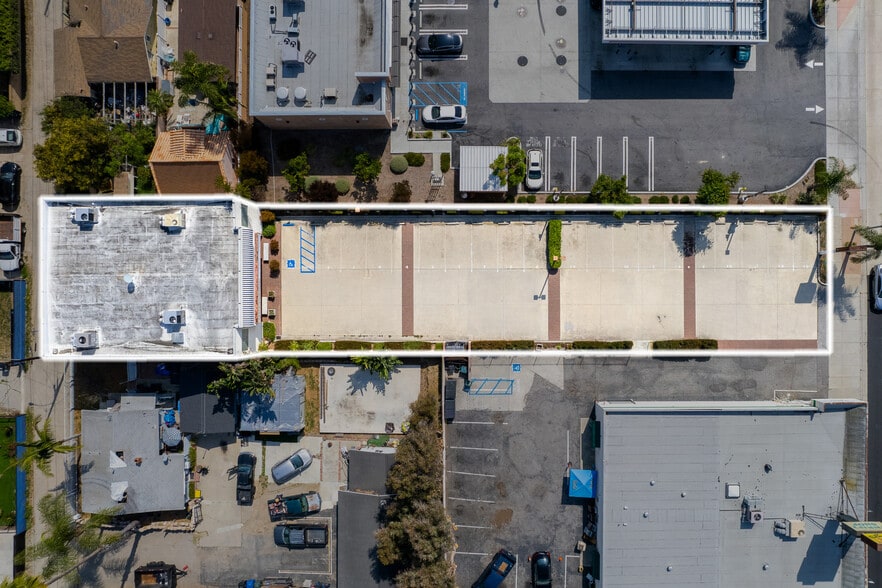 More Photos Of 2315 Pacific Coast Hwy, Lomita Storefront Retail Office For Sale