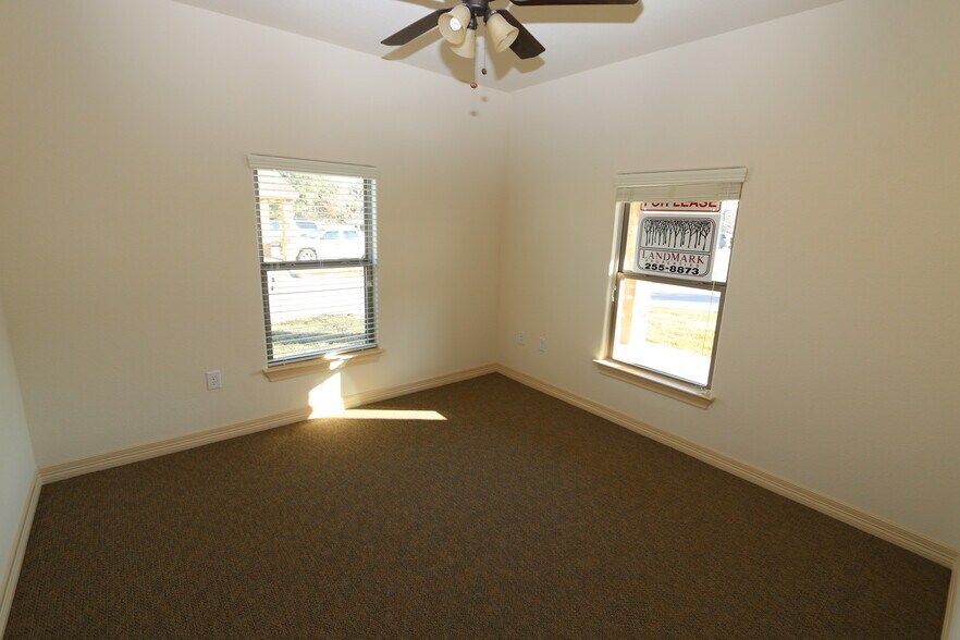 More Photos Of 2851 Joe Dimaggio Blvd, Round Rock Medical For Lease