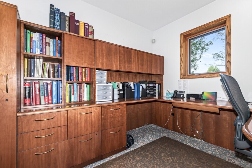 More Photos Of 9758 W Lake Ave, Minocqua Medical For Sale