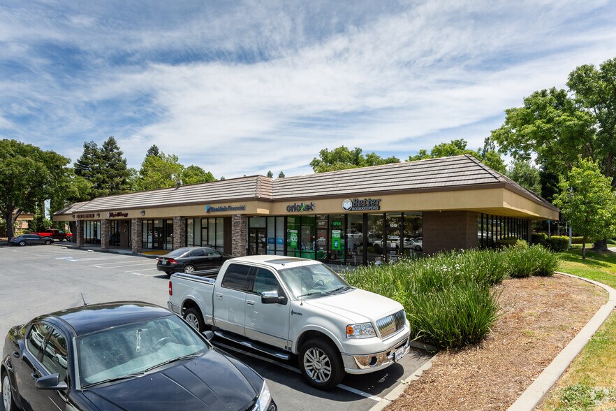 More Photos Of 951-991 Alamo Dr, Vacaville General Retail For Sale