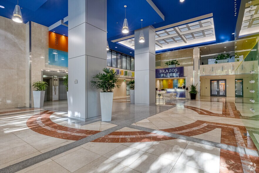 More Photos Of 800 Brazos St, Austin Apartments For Sale