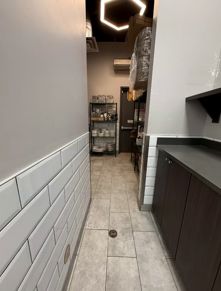 More Photos Of 340 Vin Rambla, El Paso Restaurant For Lease