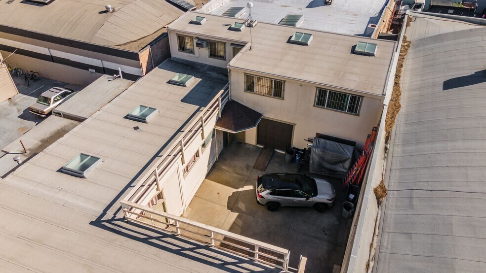 More Photos Of 123 Kissling St, San Francisco Flex For Sale