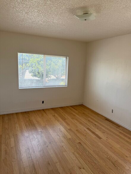 More Photos Of 8930 S Vermont Ave, Los Angeles Daycare Center For Sale