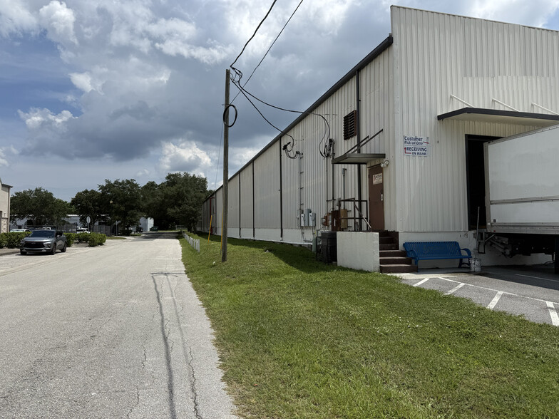 More Photos Of 1356 Bennett Dr, Longwood Distribution For Lease