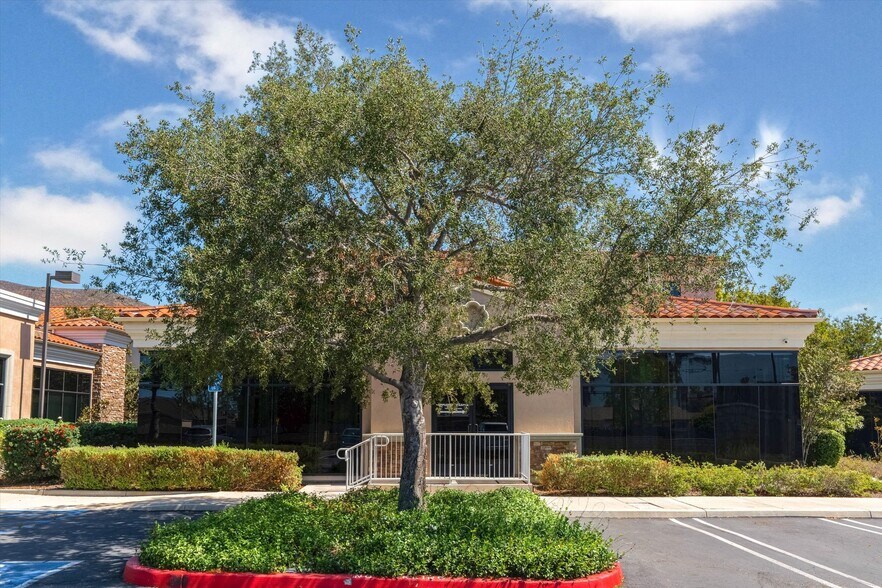 More Photos Of 3215 Old Conejo Rd, Newbury Park Medical For Sale