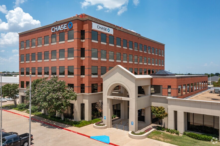 More Photos Of 3200 Broadway Blvd, Garland Office For Lease