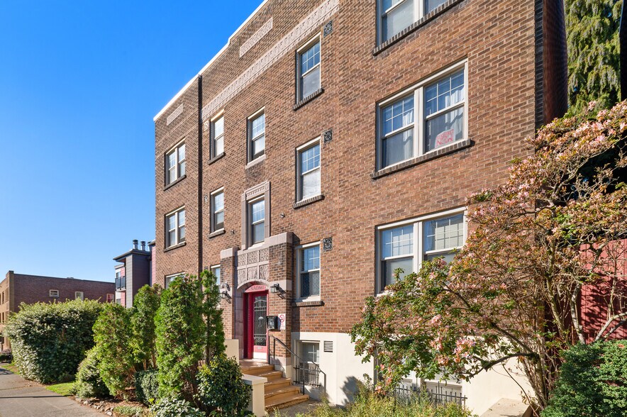 More Photos Of , Seattle Multifamily For Sale