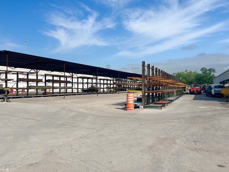 More Photos Of 6011-6019 Gold St, Houston Warehouse For Sale