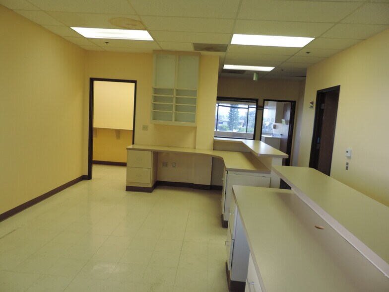 More Photos Of 1401 N Tustin Ave, Santa Ana Medical For Lease