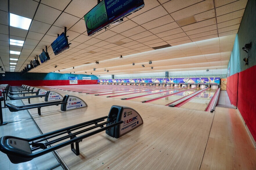 More Photos Of 3279 McClelland Ave, Erie Bowling Alley For Sale