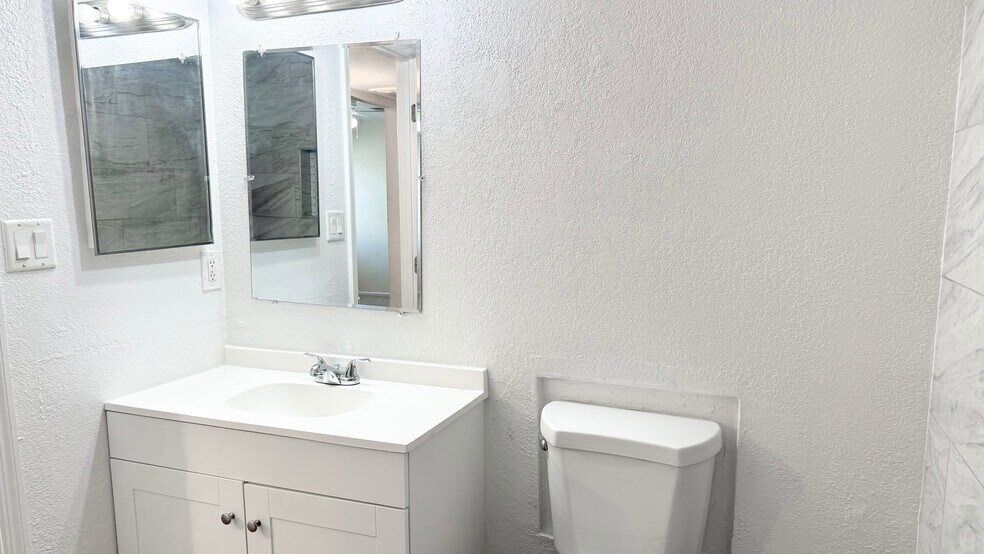 More Photos Of 8939 N 8th St, Phoenix Apartments For Sale