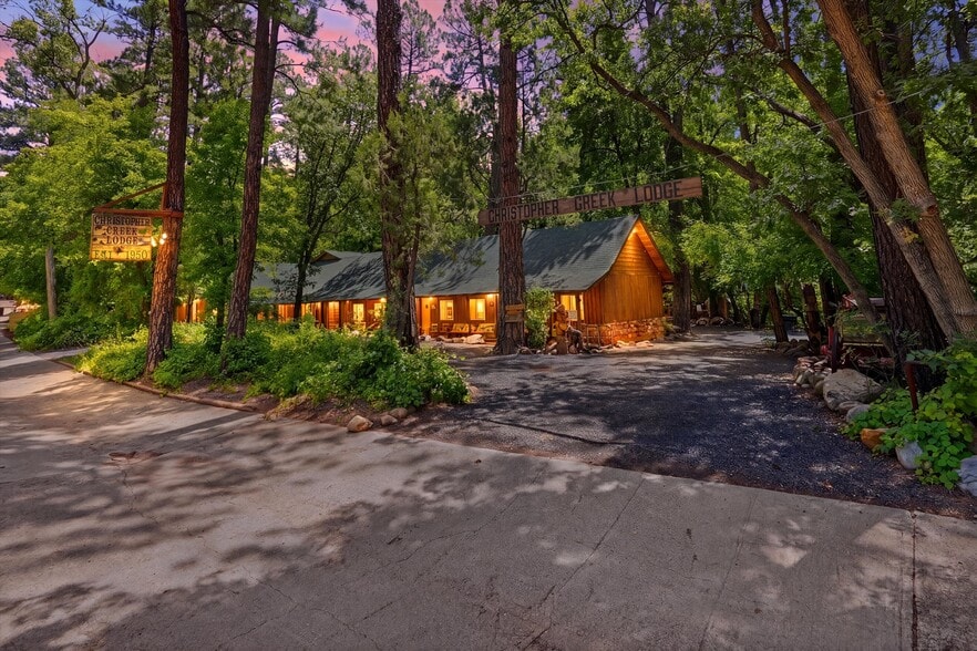 Primary Photo Of 1355 E Christopher Creek Loop, Payson Hotel For Sale