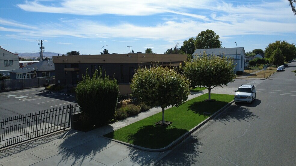 More Photos Of 428 W Shoshone St, Pasco Office For Sale