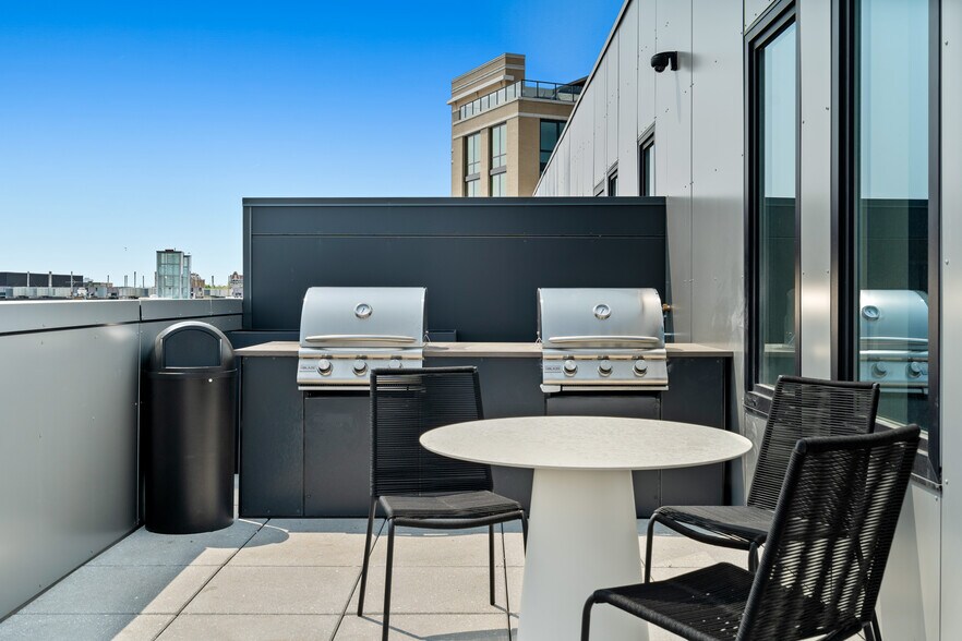 More Photos Of 4600 N Kenmore Ave, Chicago Apartments For Lease