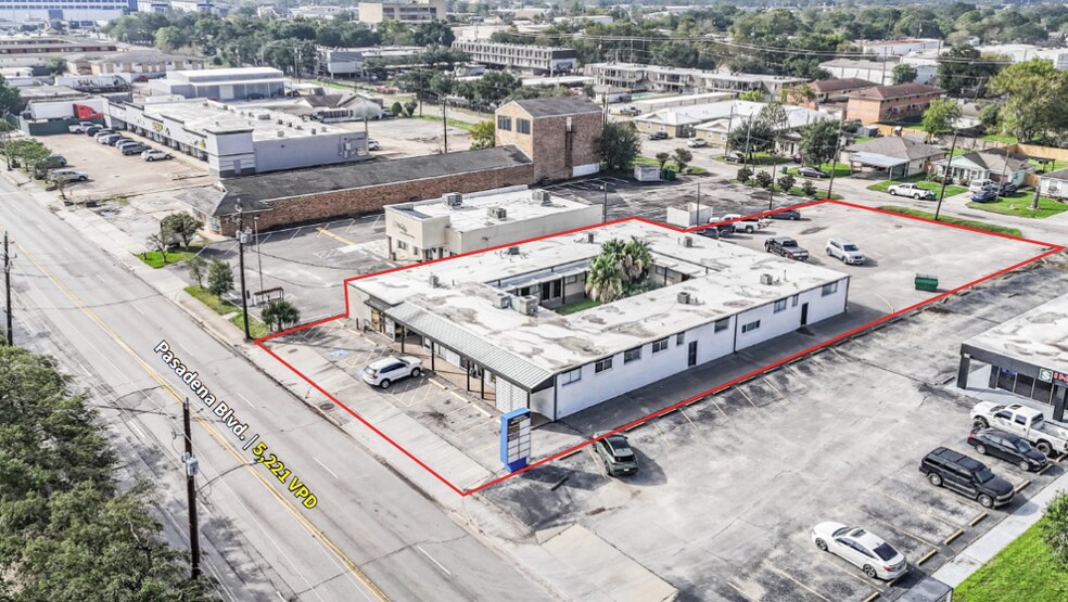 Primary Photo Of 1022 Pasadena Blvd, Pasadena Medical For Sale