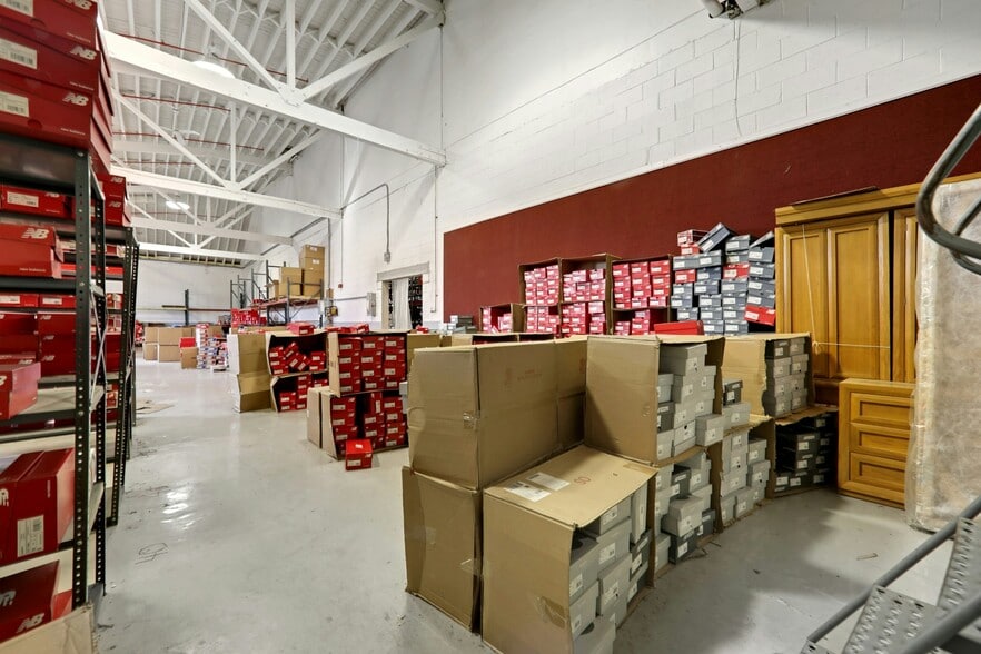 More Photos Of 160 Gregg St, Lodi Warehouse For Lease
