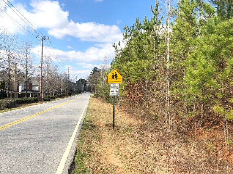 More Photos Of 4350 Ben HILL RD, Atlanta Land For Sale