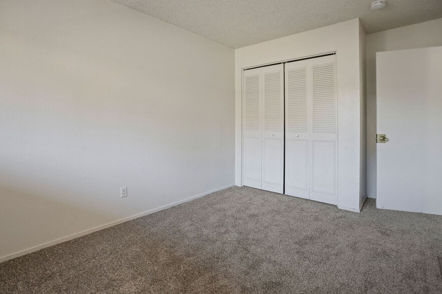 More Photos Of 3321 Santa Rosa Ct, Merced Apartments For Sale