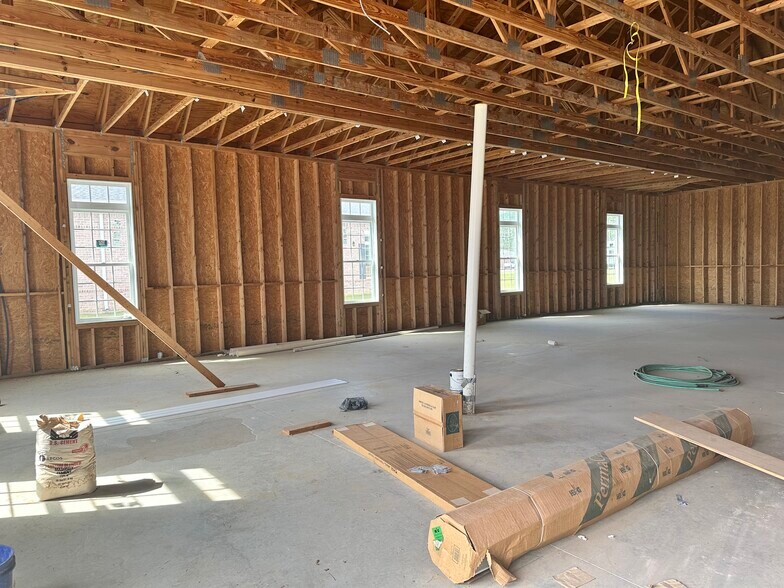 More Photos Of 104 Charles Andrew Dr, Vidalia Office For Lease