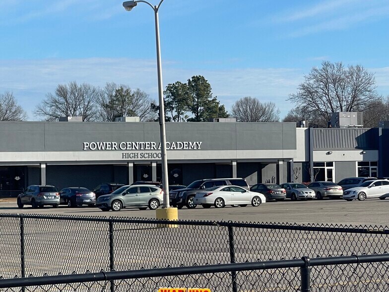 More Photos Of 5366 Winchester Rd, Memphis Unknown For Lease