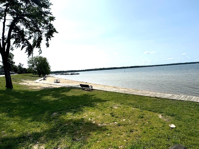 More Photos Of 214 S Main St, Lake City Hotel For Sale