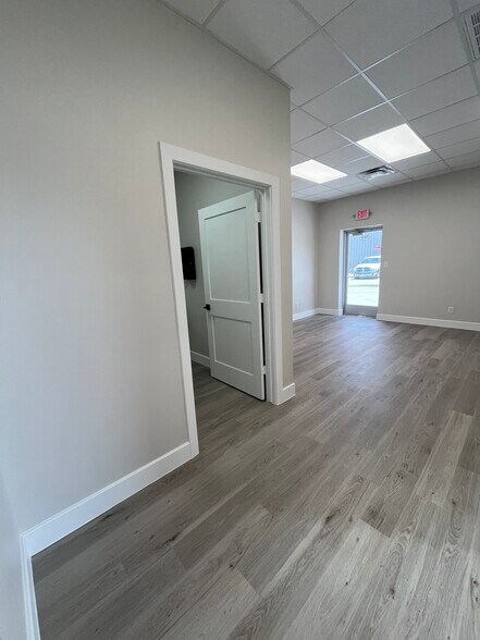 More Photos Of 5111 Spring Stuebner Rd, Spring Unknown For Sale