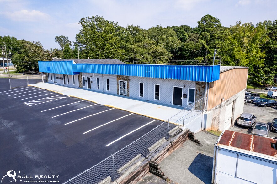 More Photos Of 99 Bay St, Fairburn Light Manufacturing For Sale