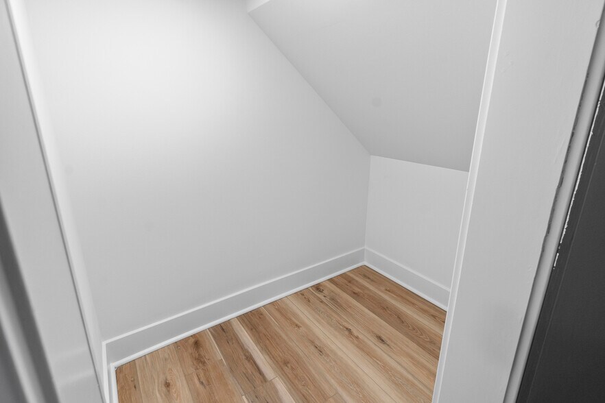 More Photos Of 530 E Burnett Ave, Louisville Multifamily For Sale