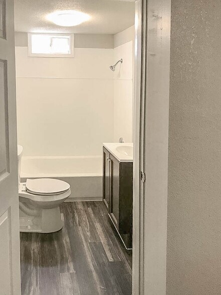 More Photos Of 214 W Republic St, Baytown Apartments For Sale