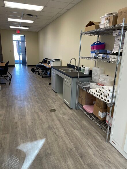 More Photos Of 3115 College Park Dr, Conroe Medical For Sale