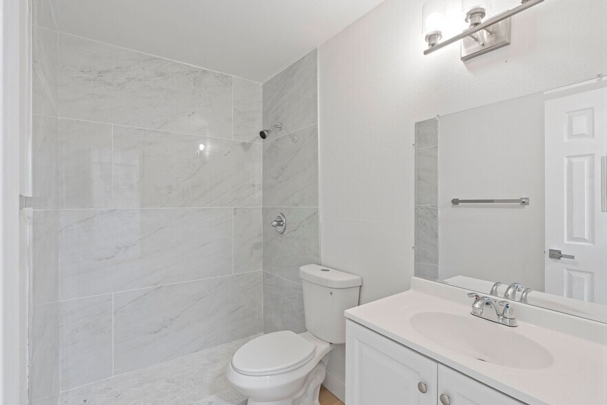 More Photos Of 1150 Carlton Ct, Fort Pierce Apartments For Sale